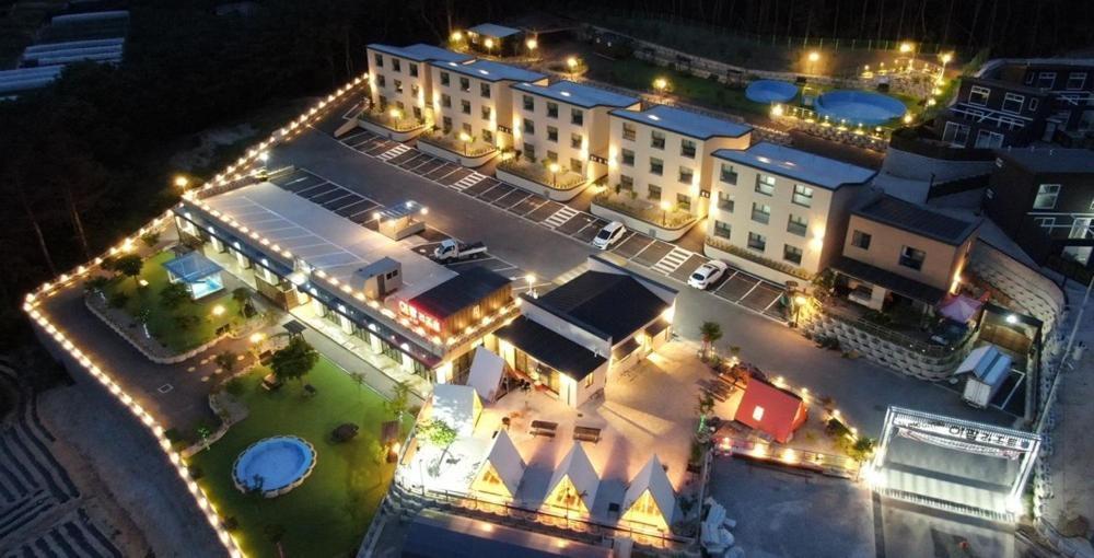 Epop Resort Building A Chuncheon Rom bilde